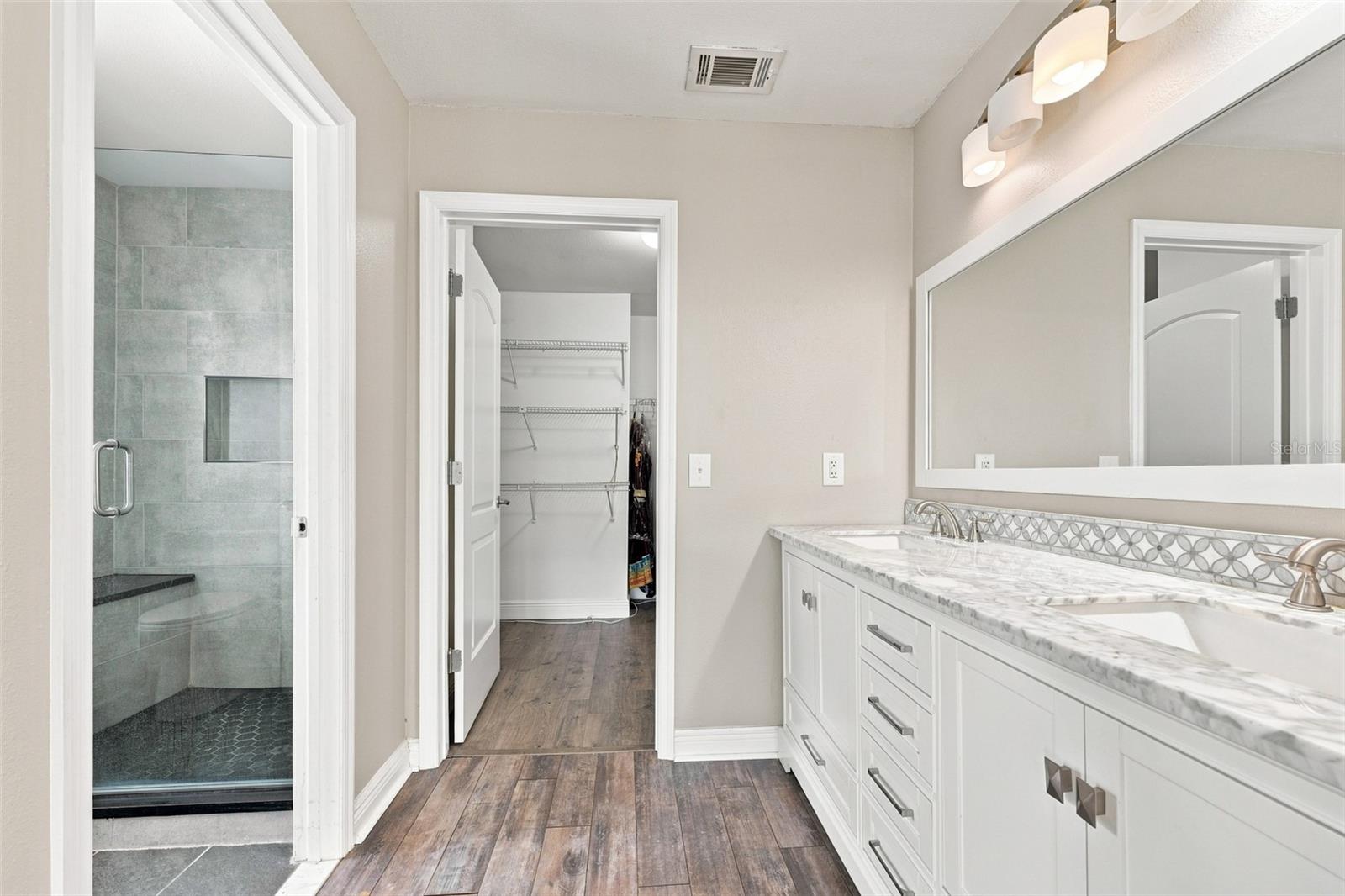 13017 Lorna Pl Property Photo 25
