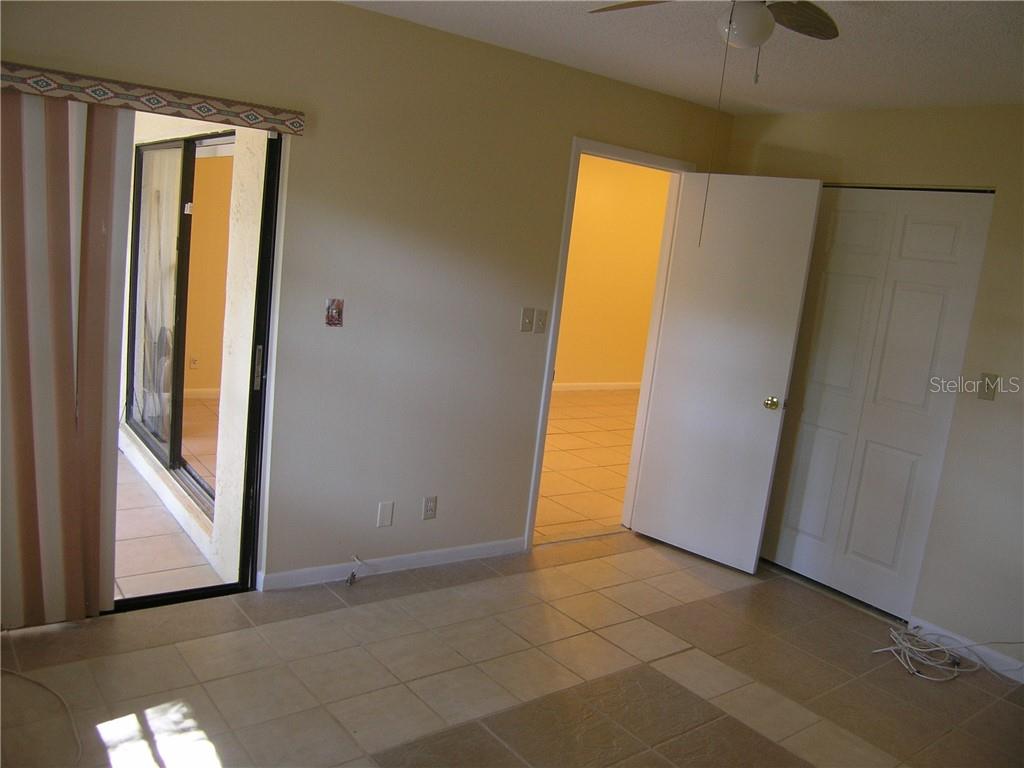 2051 Sunset Grove Ln Property Photo 7