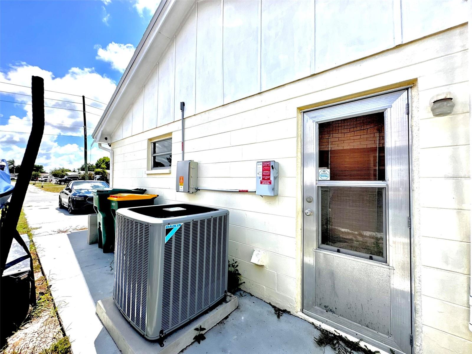 3153 Moog Rd Property Photo 45