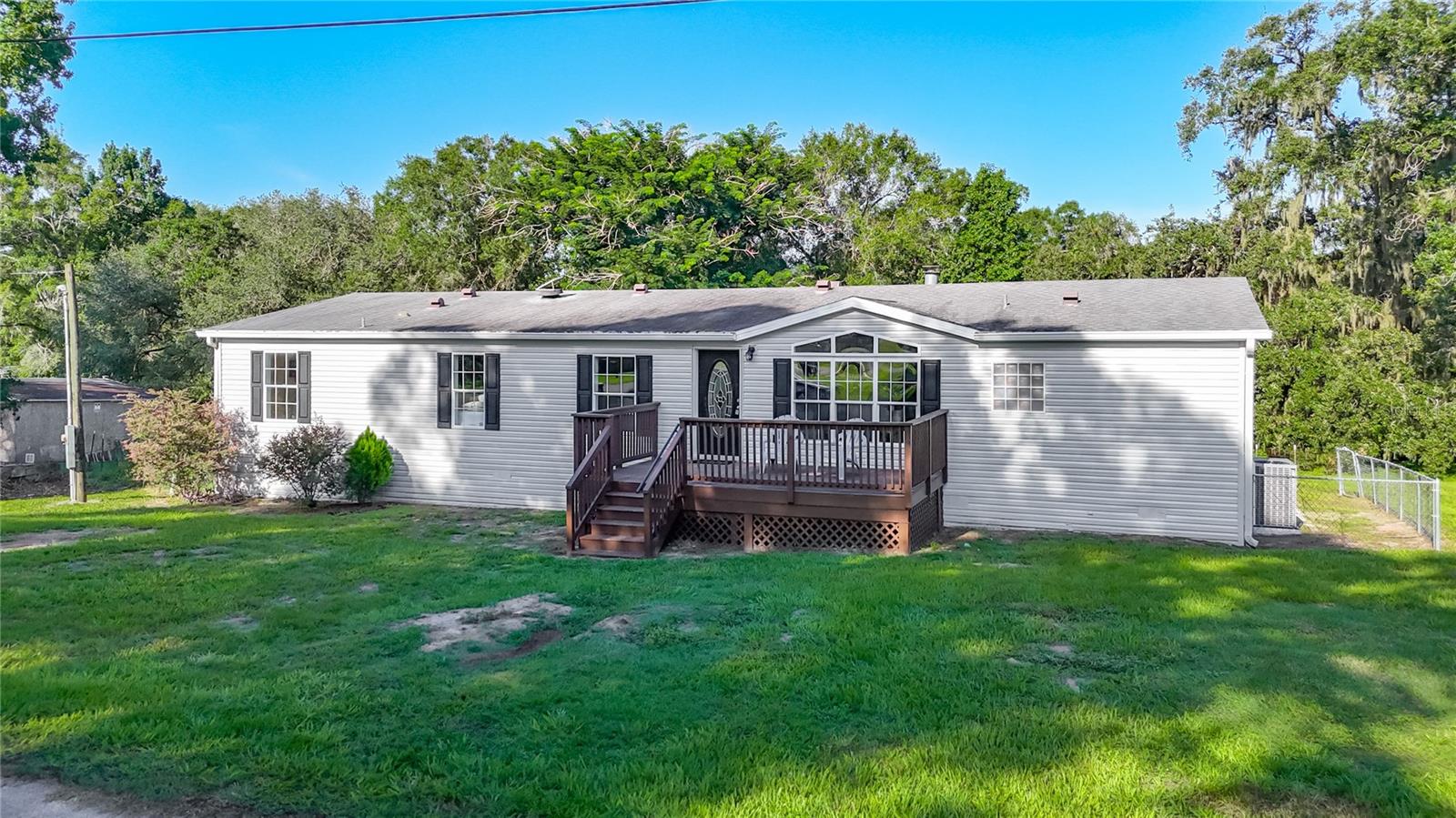 33124 JAMETTE RD Property Photo 1