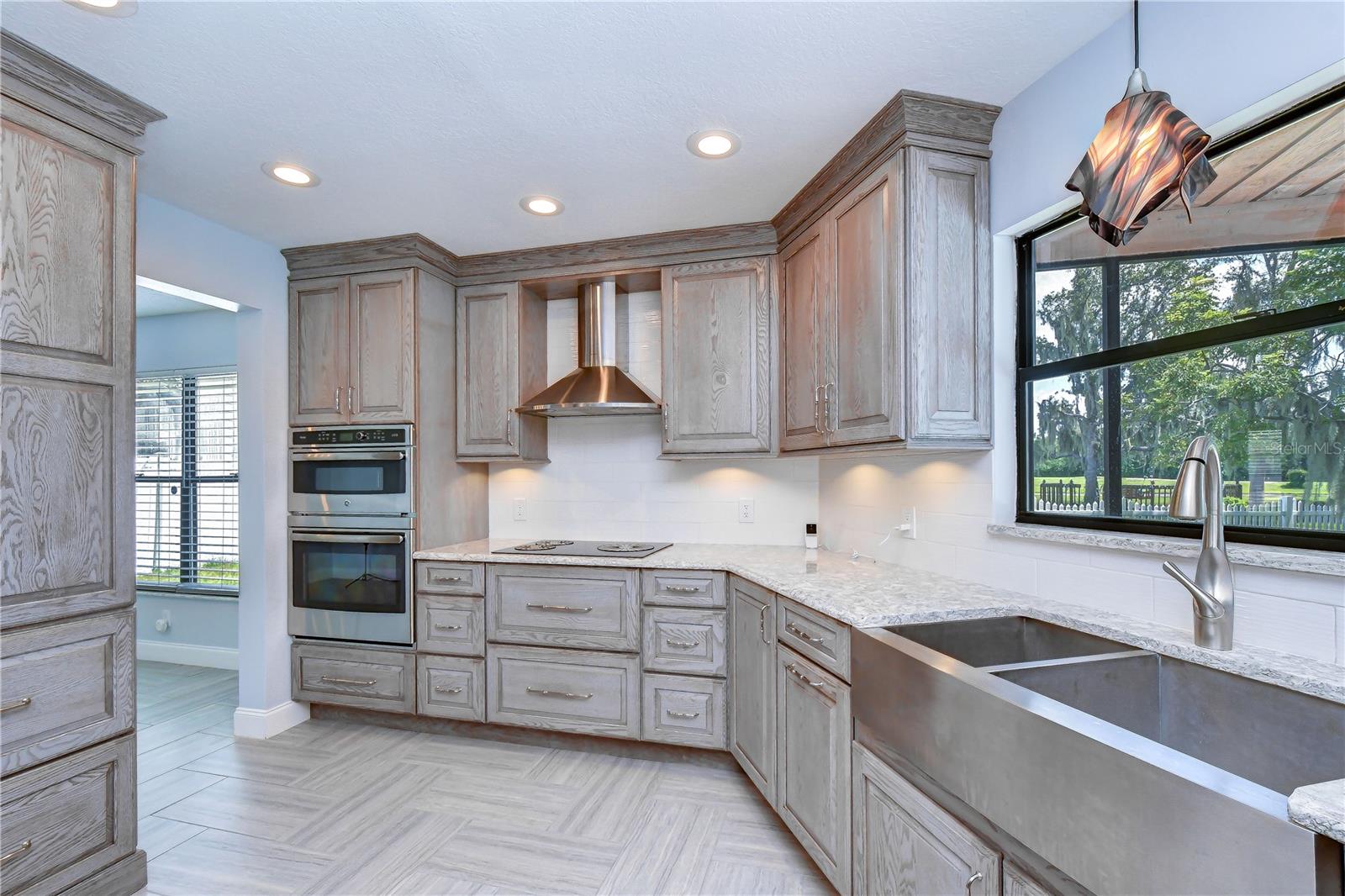 1224 Rainbrook Cir Property Photo 11