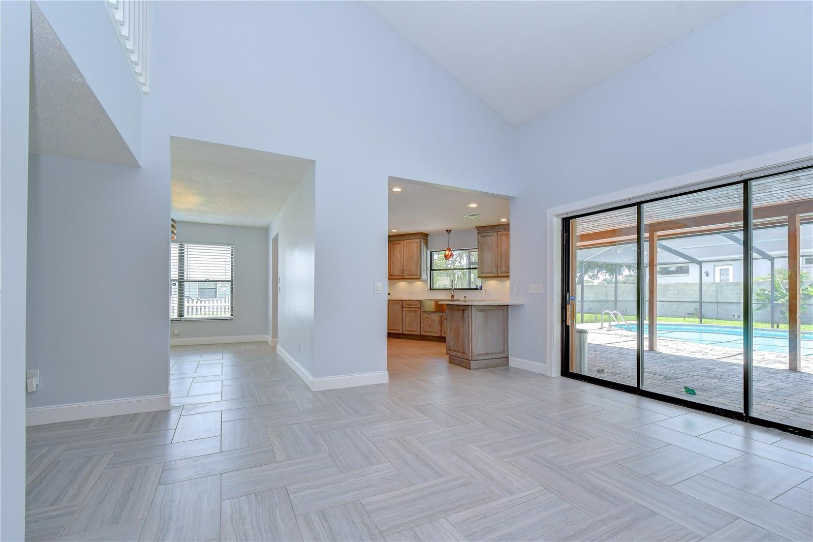 1224 Rainbrook Cir Property Photo 15