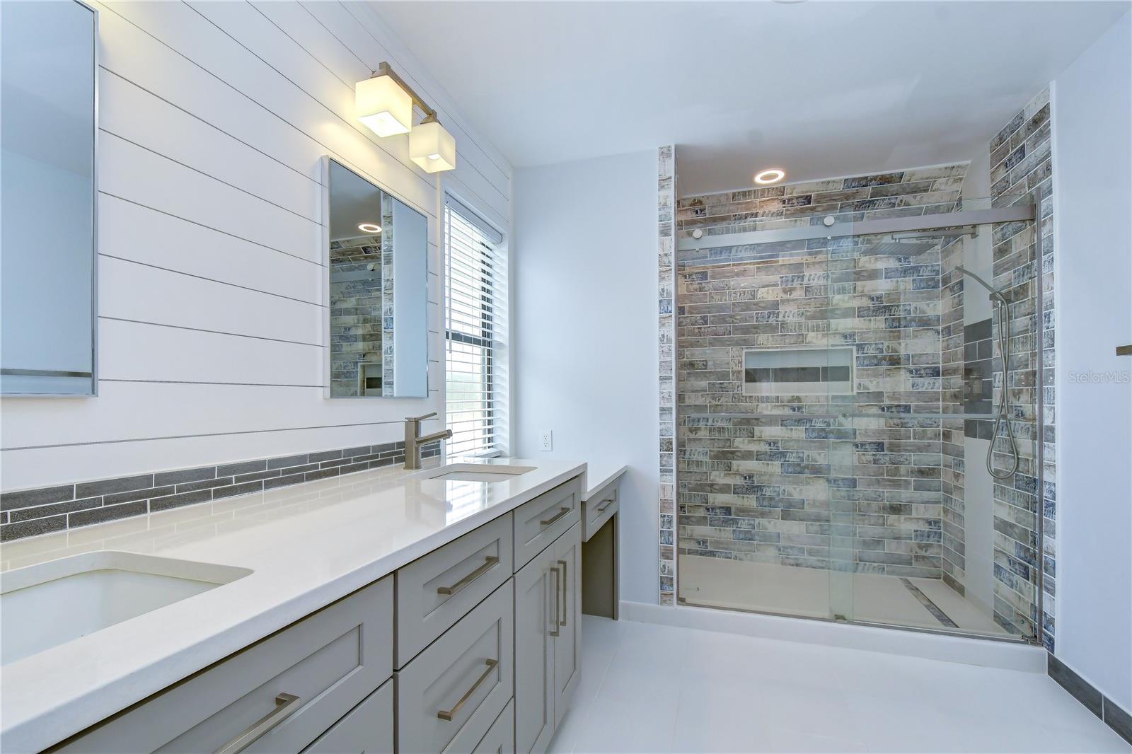 1224 Rainbrook Cir Property Photo 22