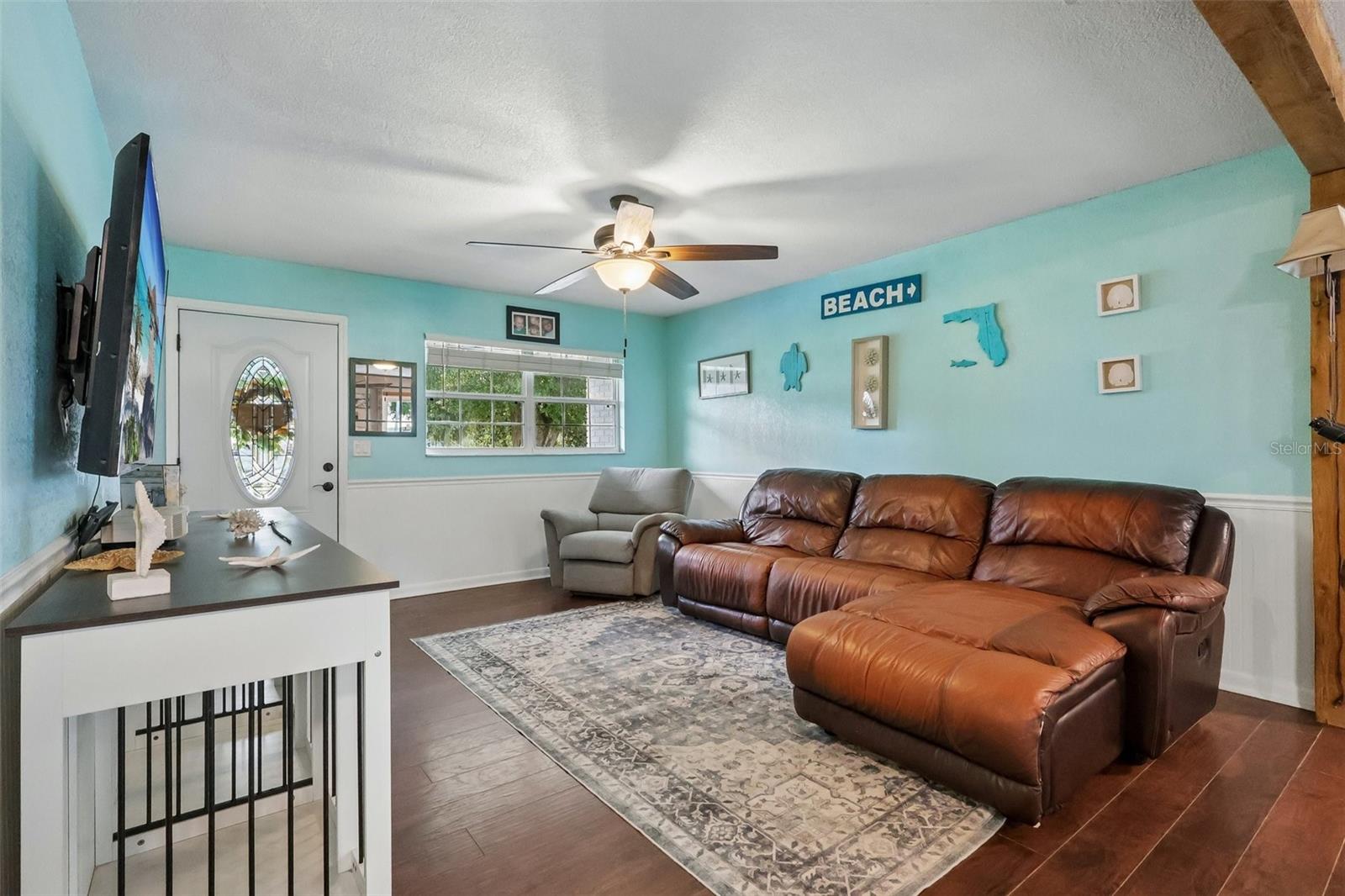 8904 Clayton Ln Property Photo 11