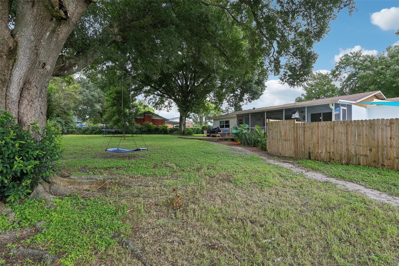 8904 Clayton Ln Property Photo 35