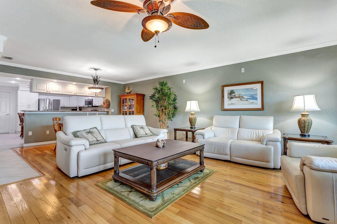 521 Pinellas Bayway S #105 Property Photo 14
