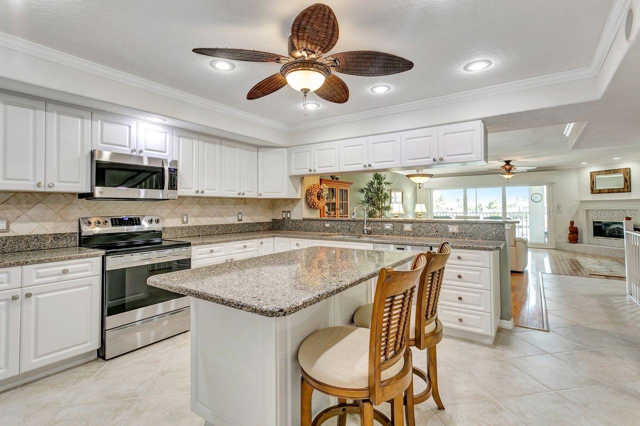 521 Pinellas Bayway S #105 Property Photo 17