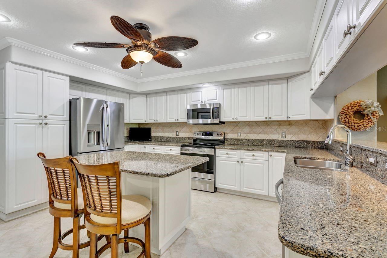 521 Pinellas Bayway S #105 Property Photo 18