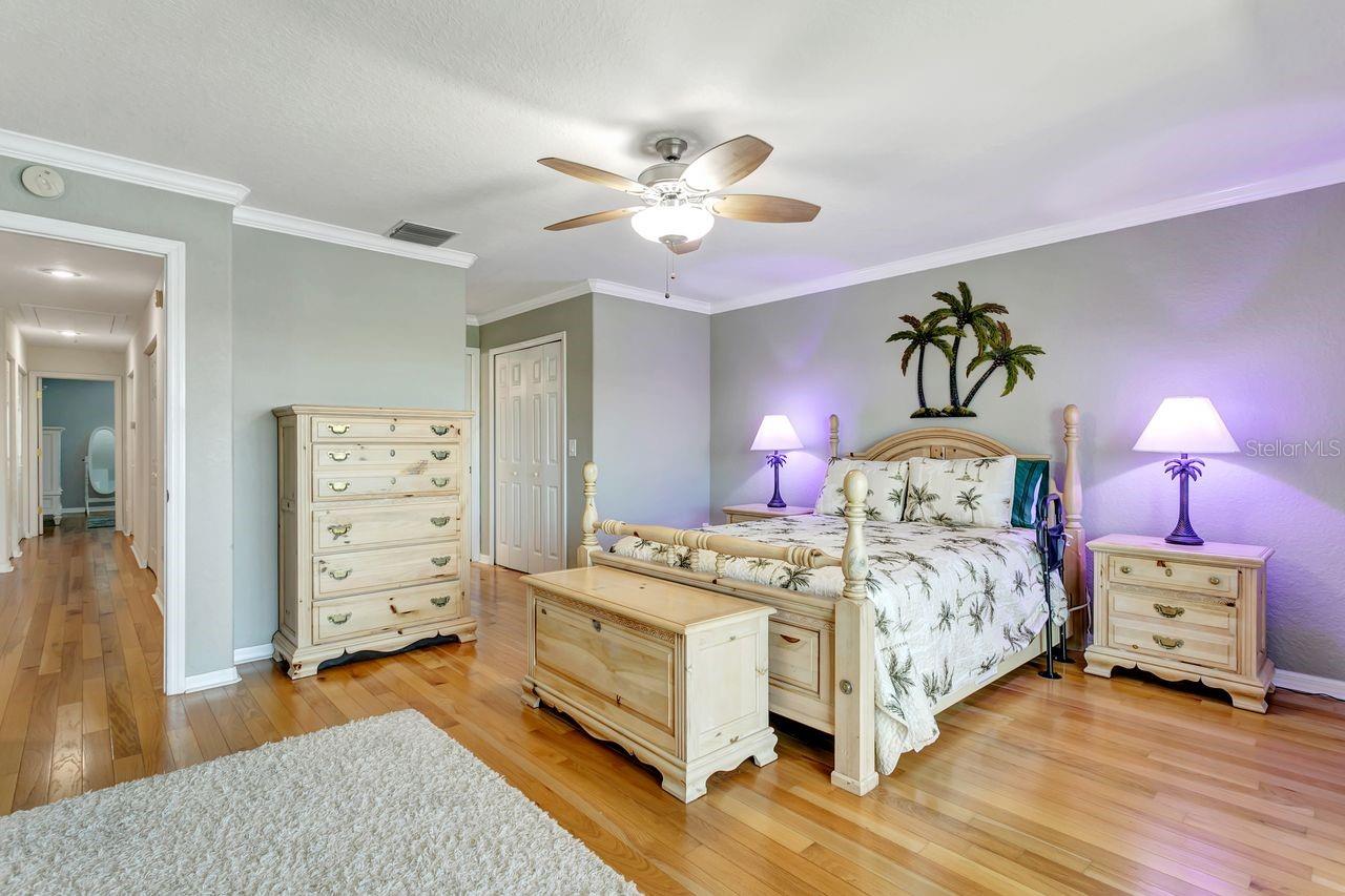 521 Pinellas Bayway S #105 Property Photo 29
