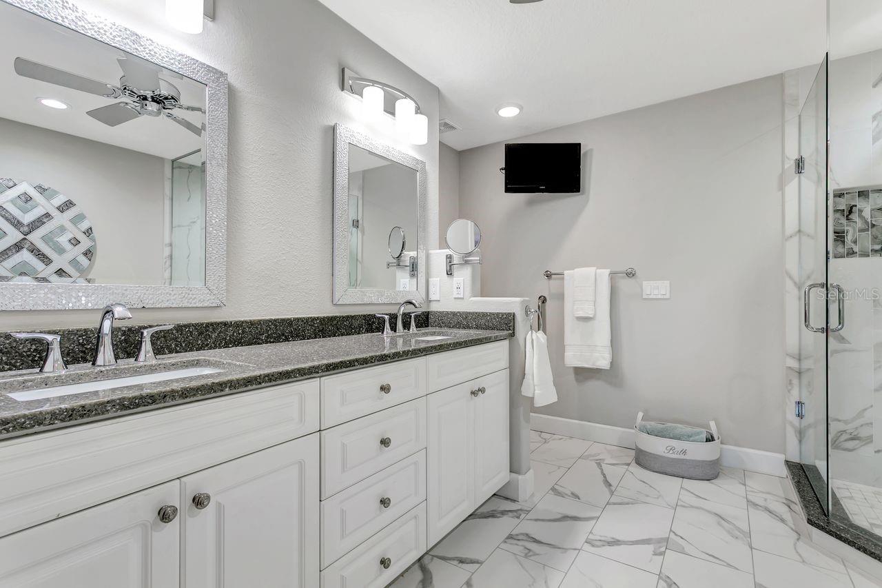 521 Pinellas Bayway S #105 Property Photo 31