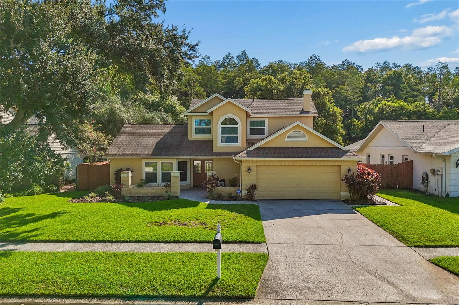4737 FOXSHIRE CIR
