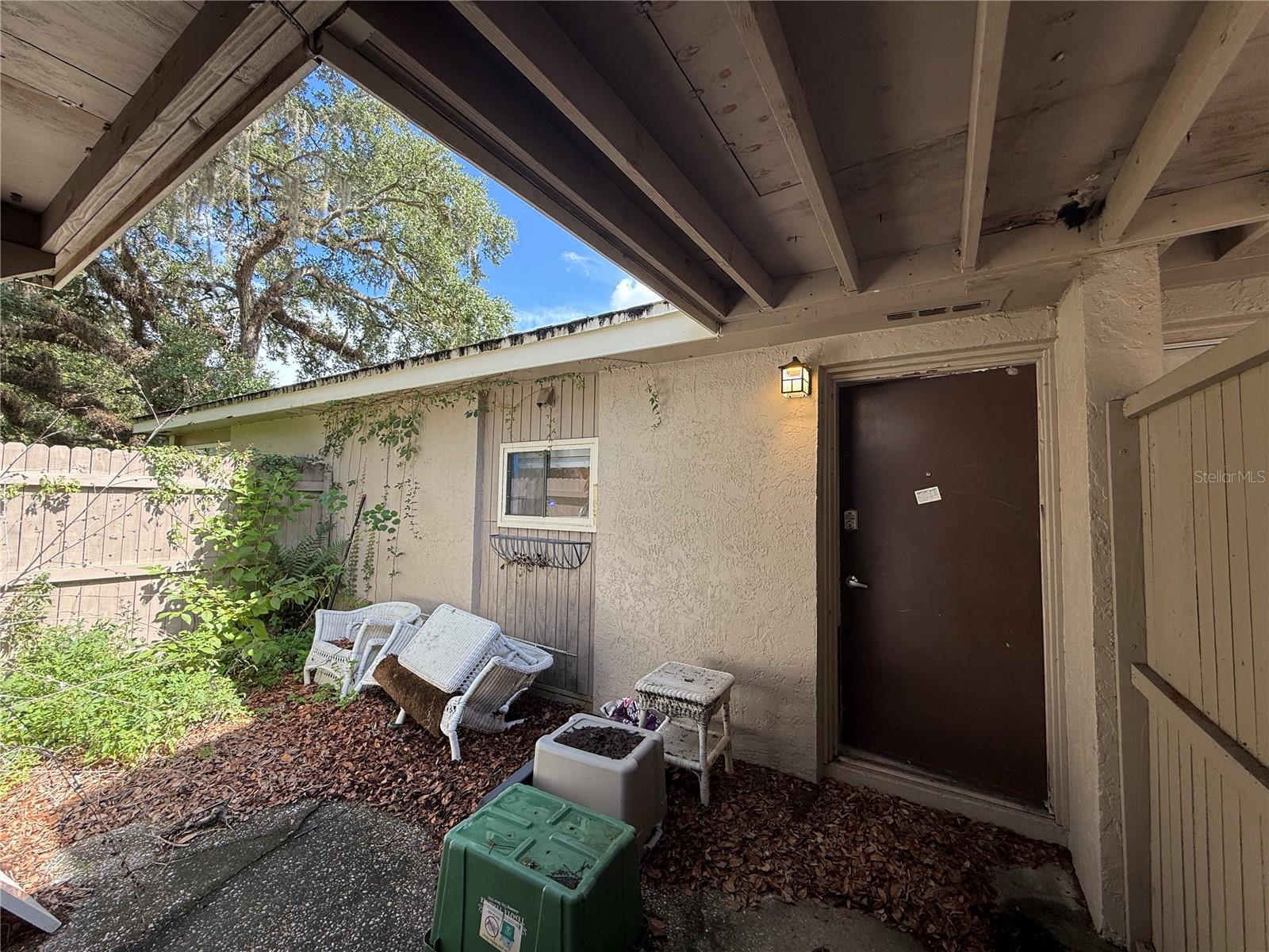 8649 LAKE ISLE DR #182