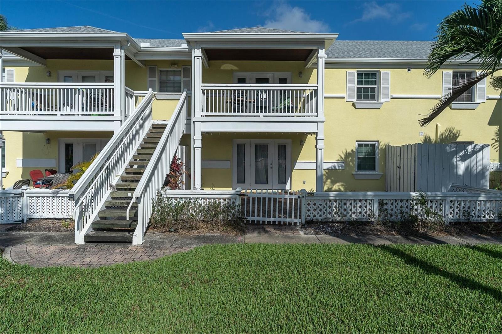 102 Pompano Dr Se #c Property Photo 24