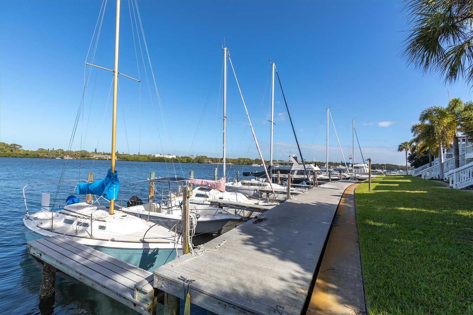 102 Pompano Dr Se #c Property Photo 30