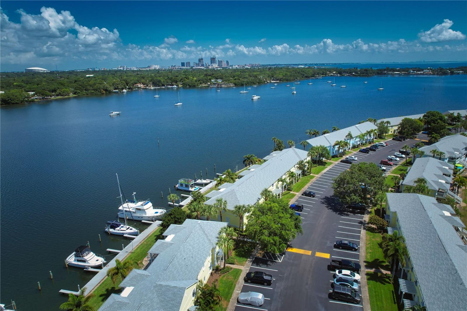 102 Pompano Dr Se #c Property Photo 32