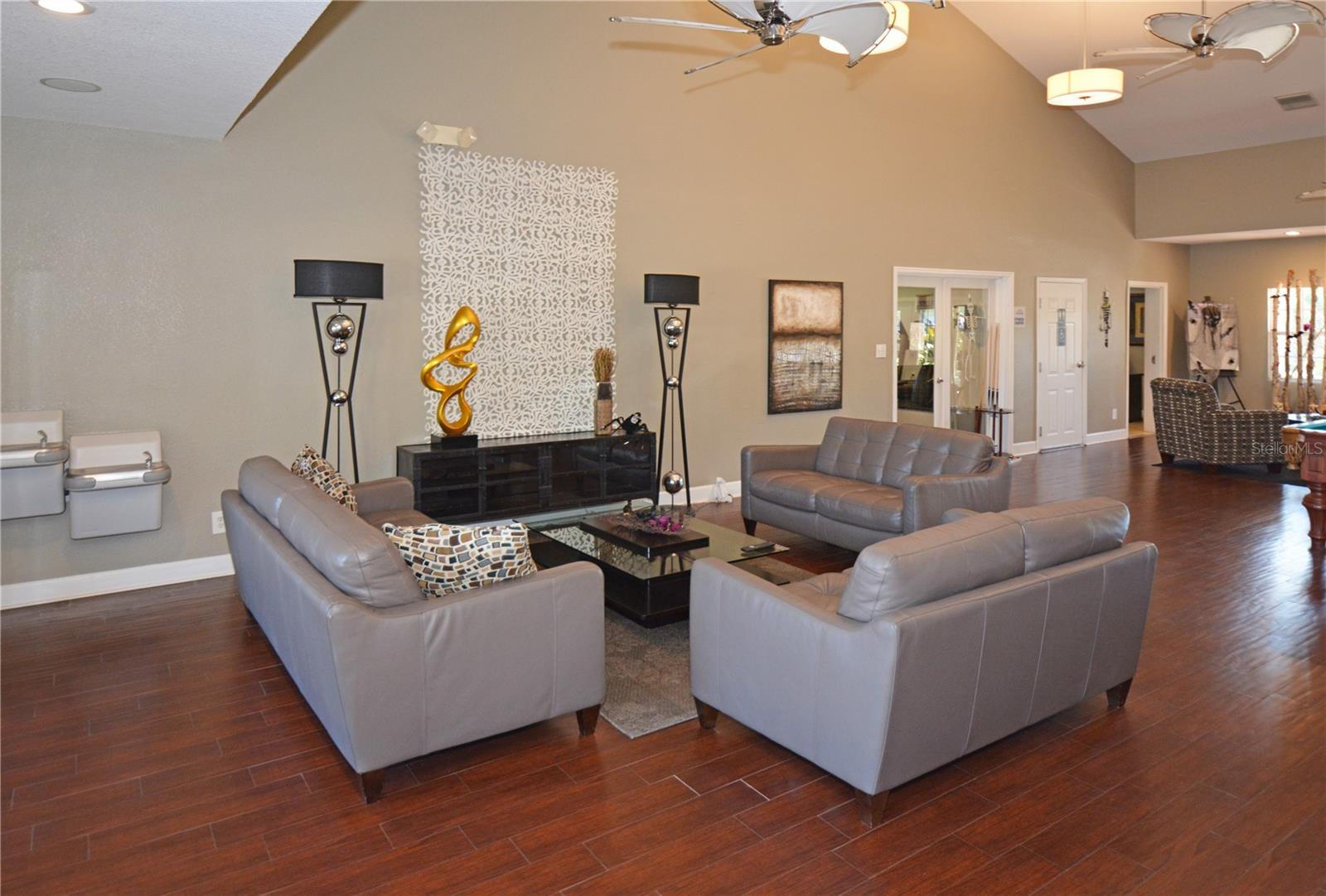 102 Pompano Dr Se #c Property Photo 37