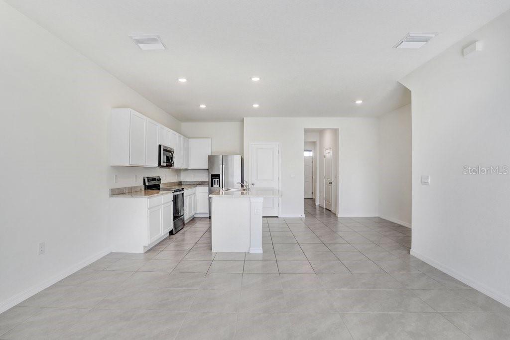 366 Mangrove Shade Cir Property Photo 8