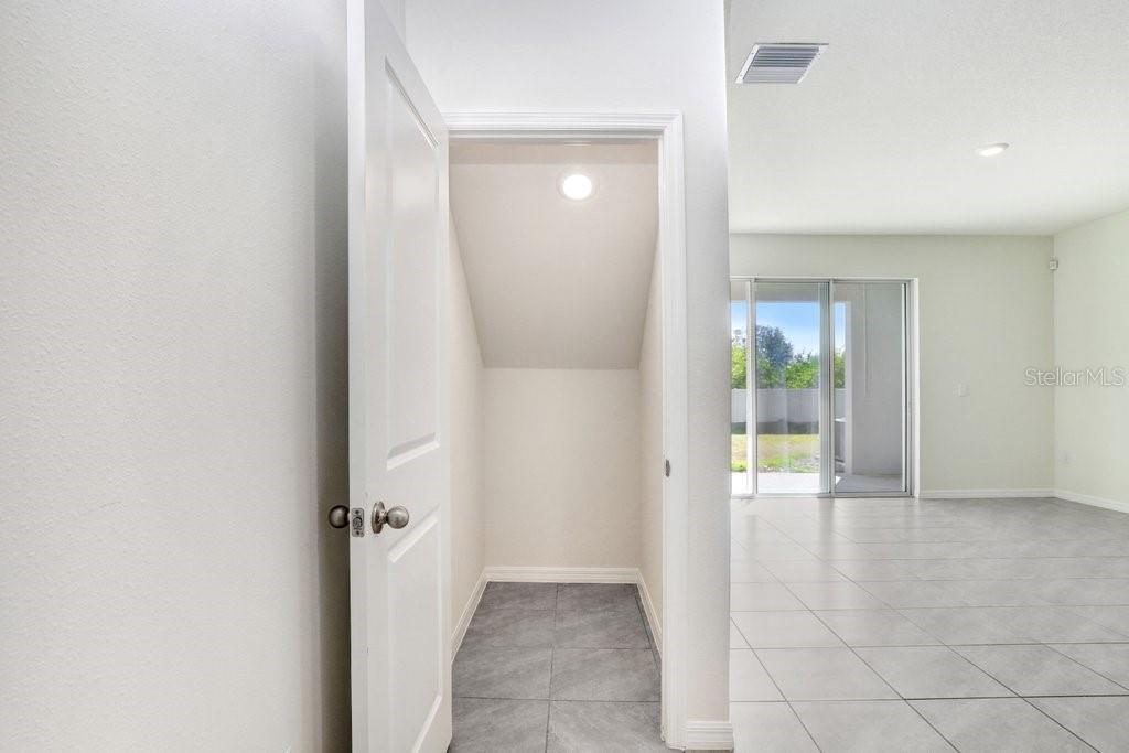 366 Mangrove Shade Cir Property Photo 10