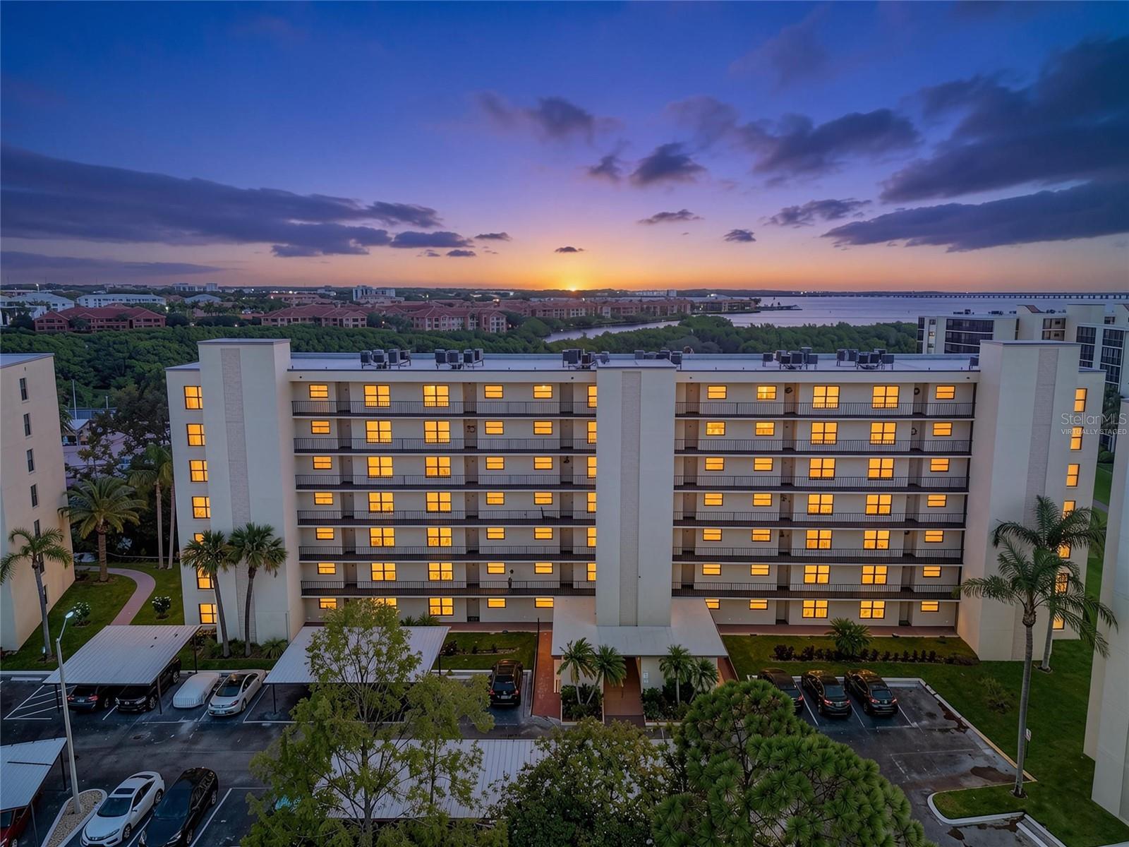 900 Cove Cay Dr #2b Property Photo 1