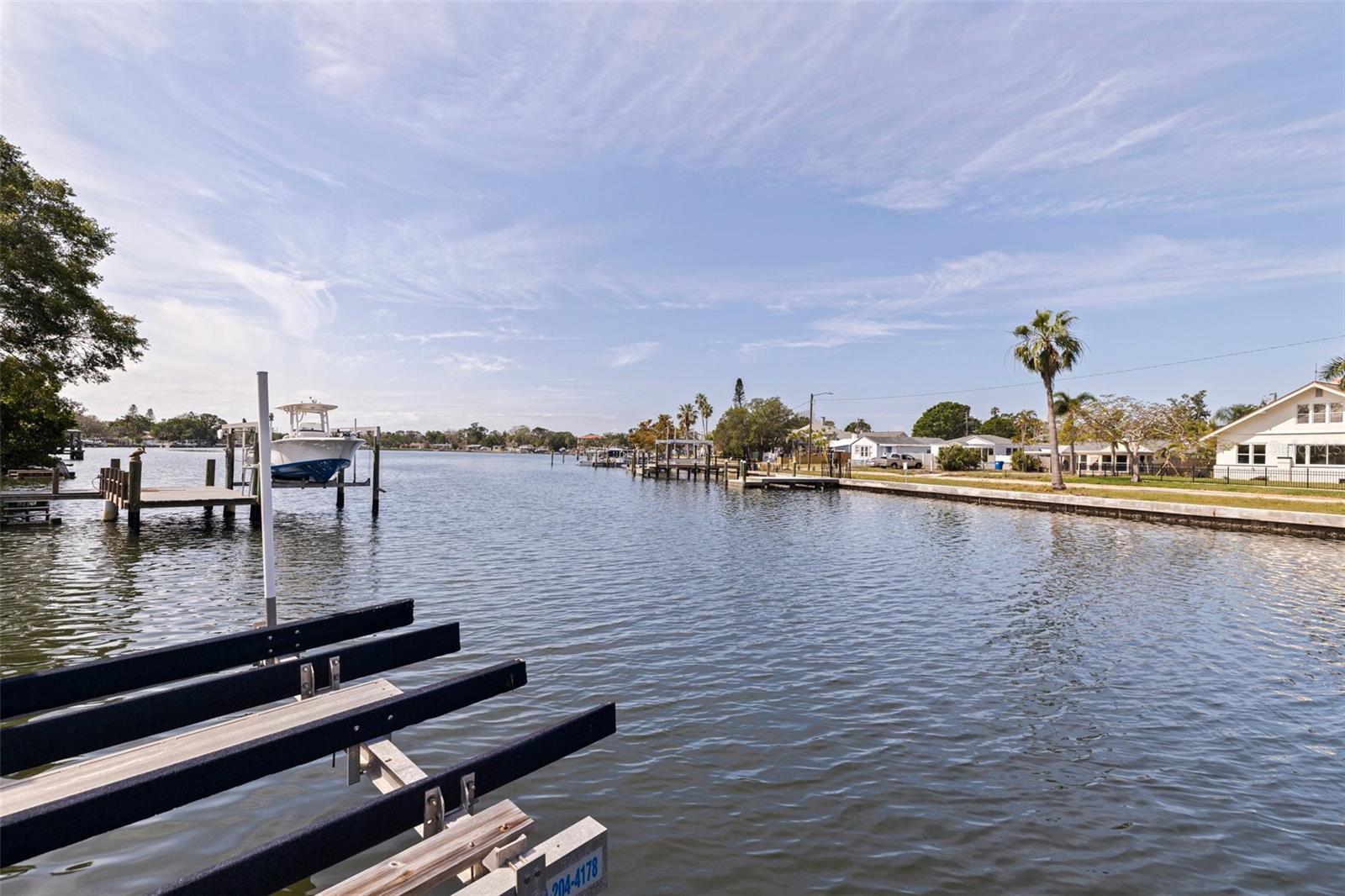 3931 Pompano Dr Se Property Photo 5