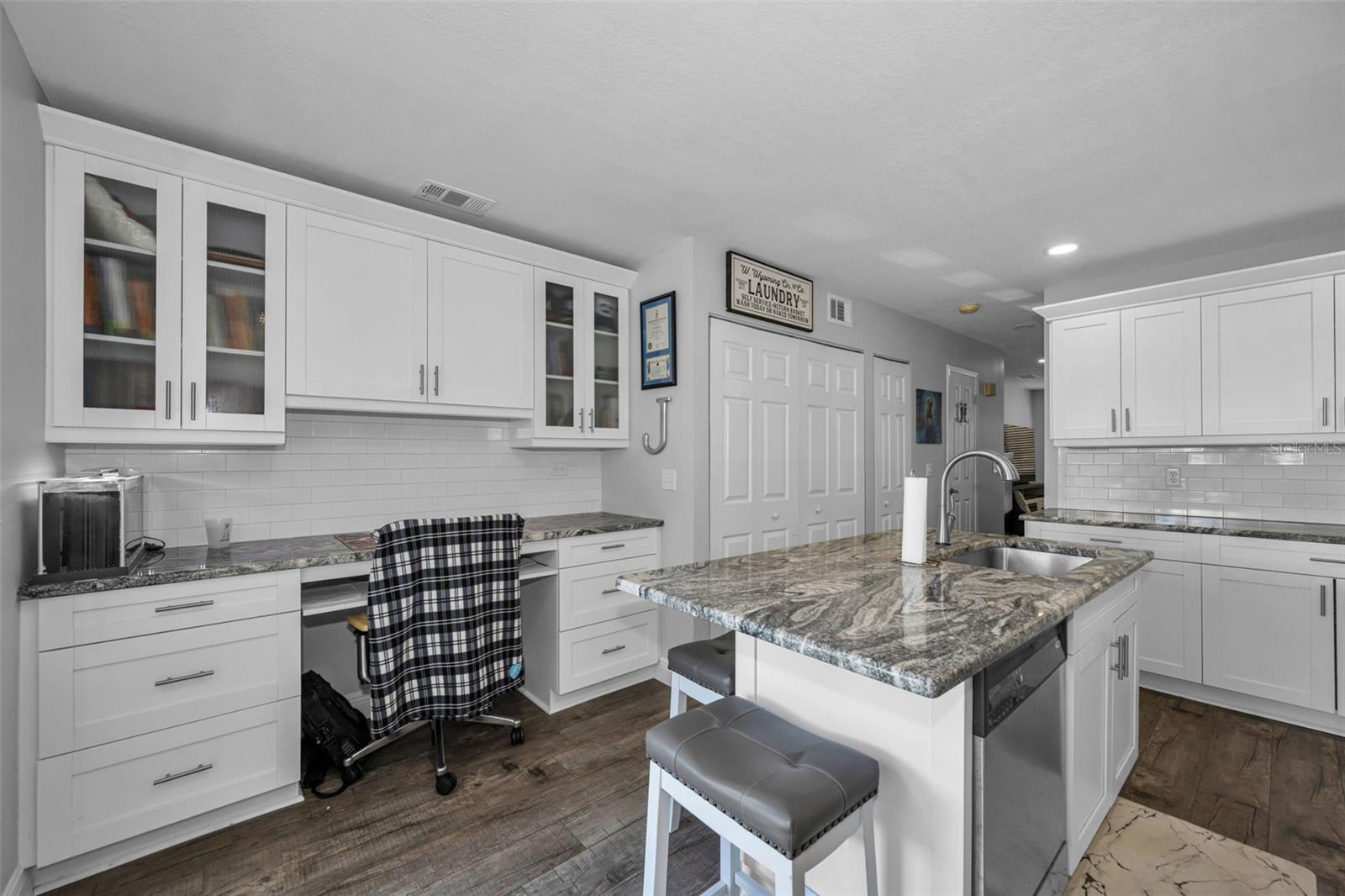 3403 W Wyoming Cir #3403 Property Photo 10