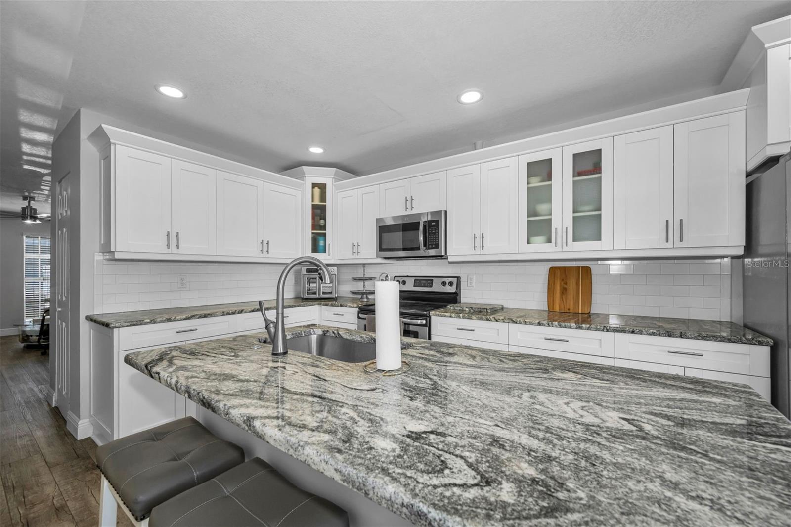 3403 W Wyoming Cir #3403 Property Photo 12