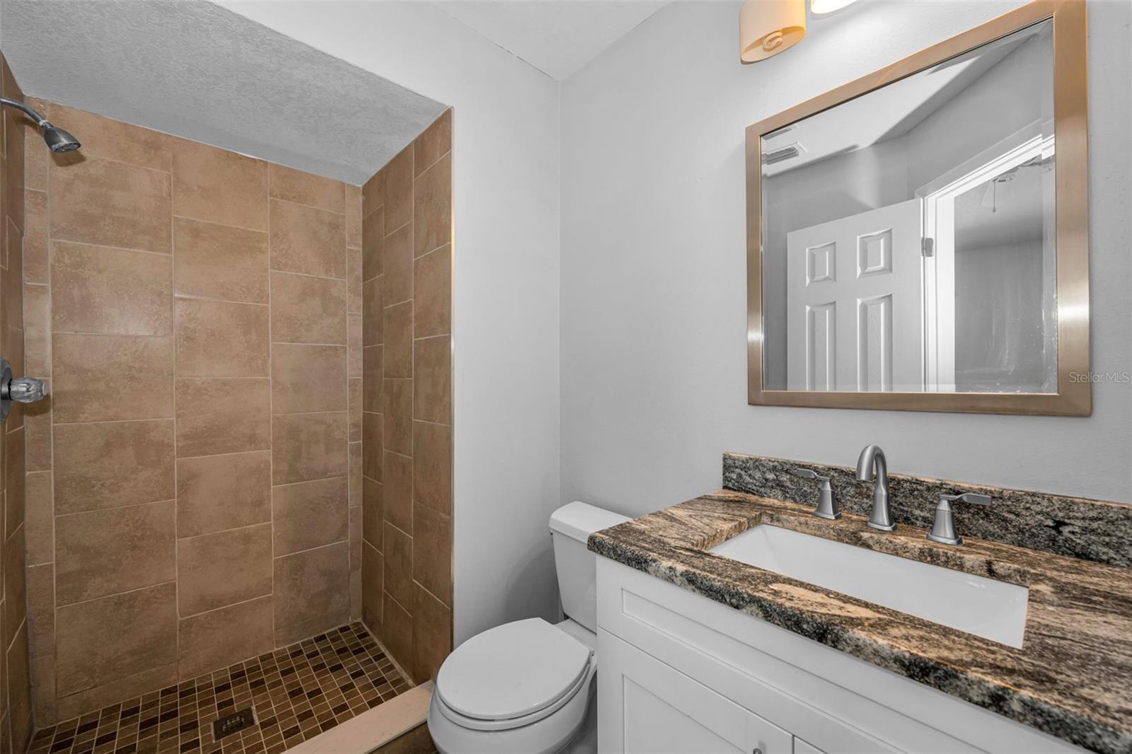 3403 W Wyoming Cir #3403 Property Photo 23