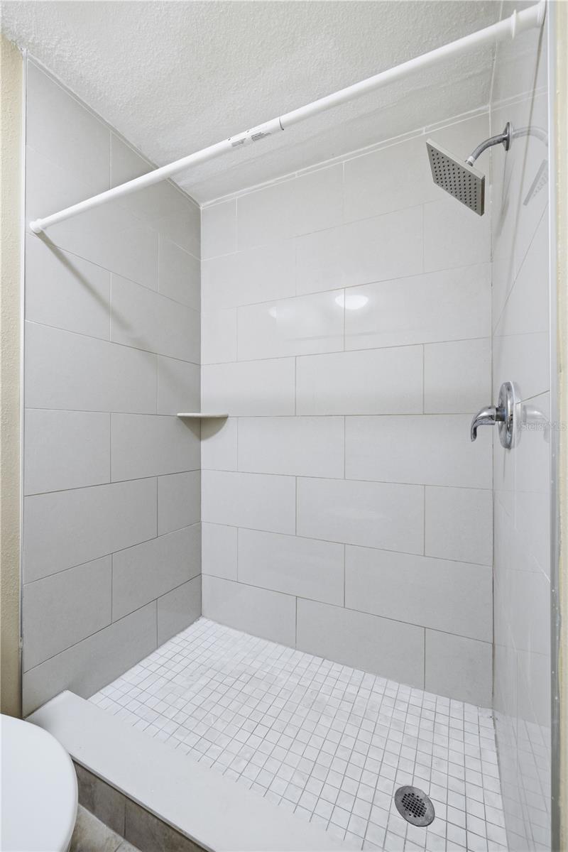 1009 E Holland Ave Property Photo 15
