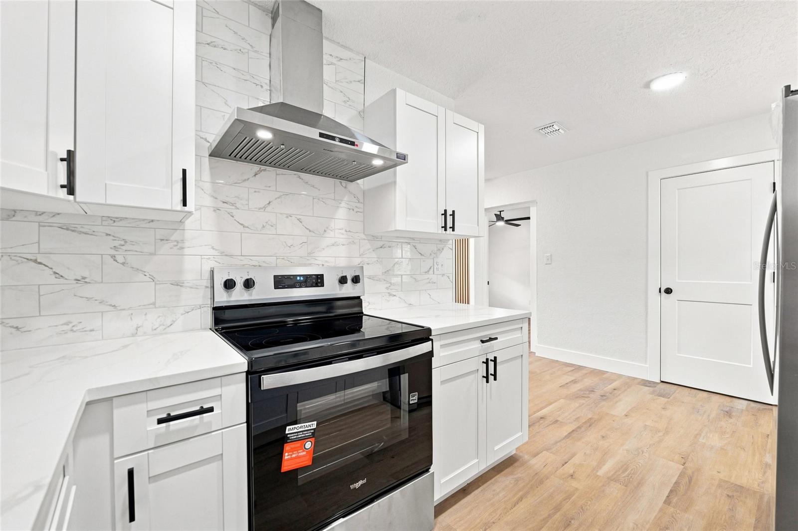 1916 Marvy Ave Property Photo 12