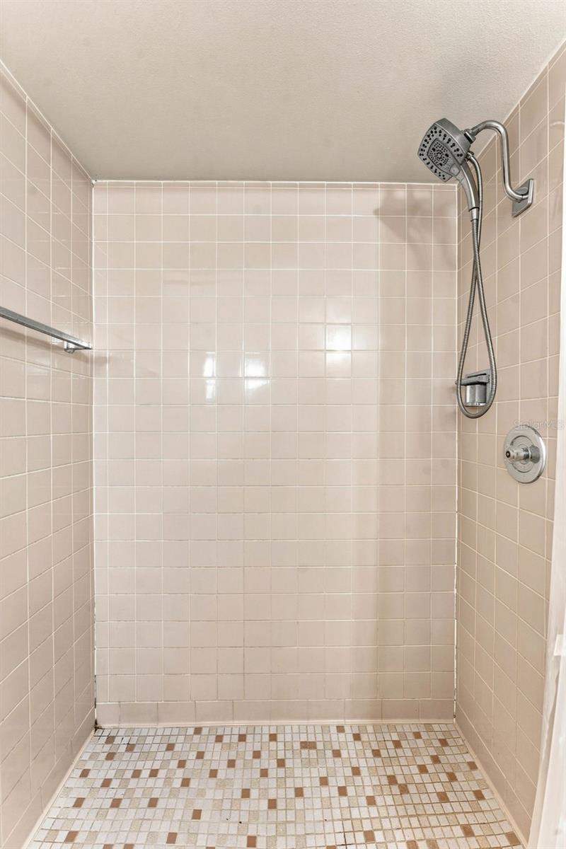 2202 Citrus Hill Ln Property Photo 16