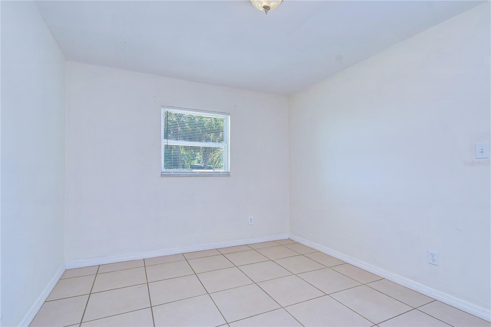 5634 9th Ave N Property Photo 17