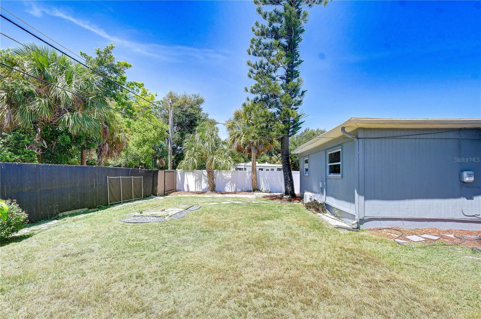 5634 9th Ave N Property Photo 31
