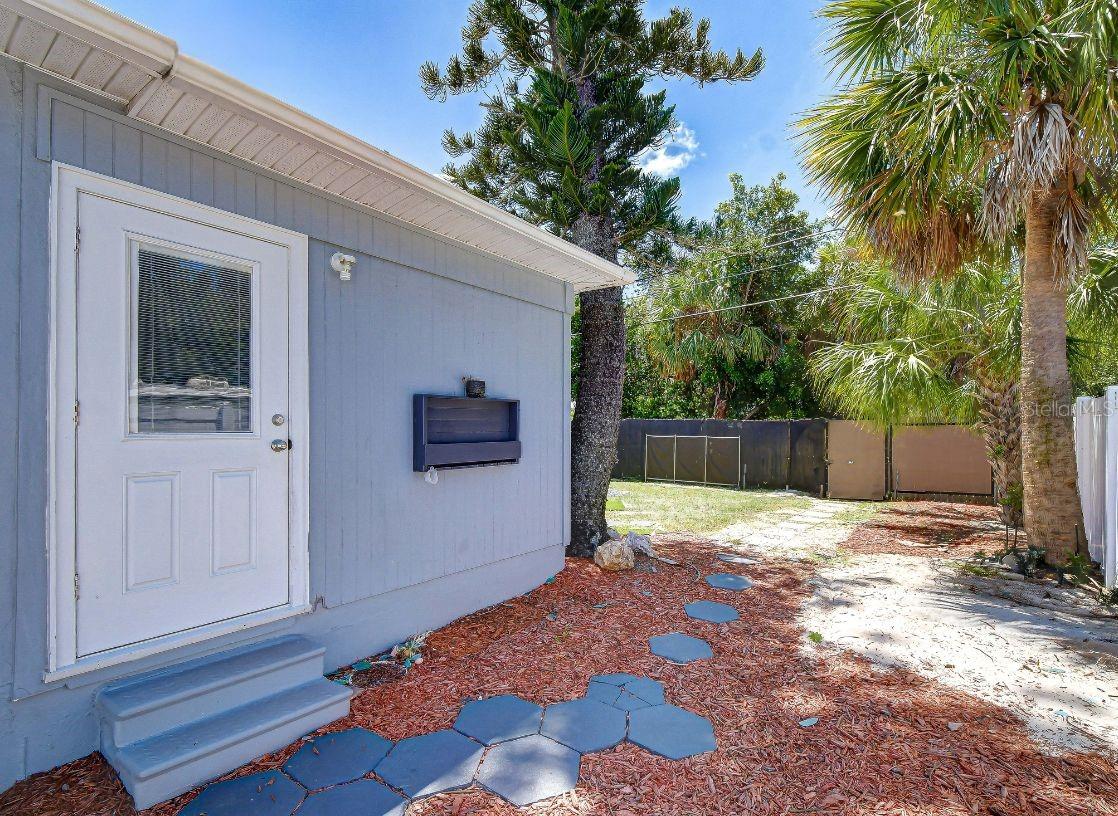 5634 9th Ave N Property Photo 32
