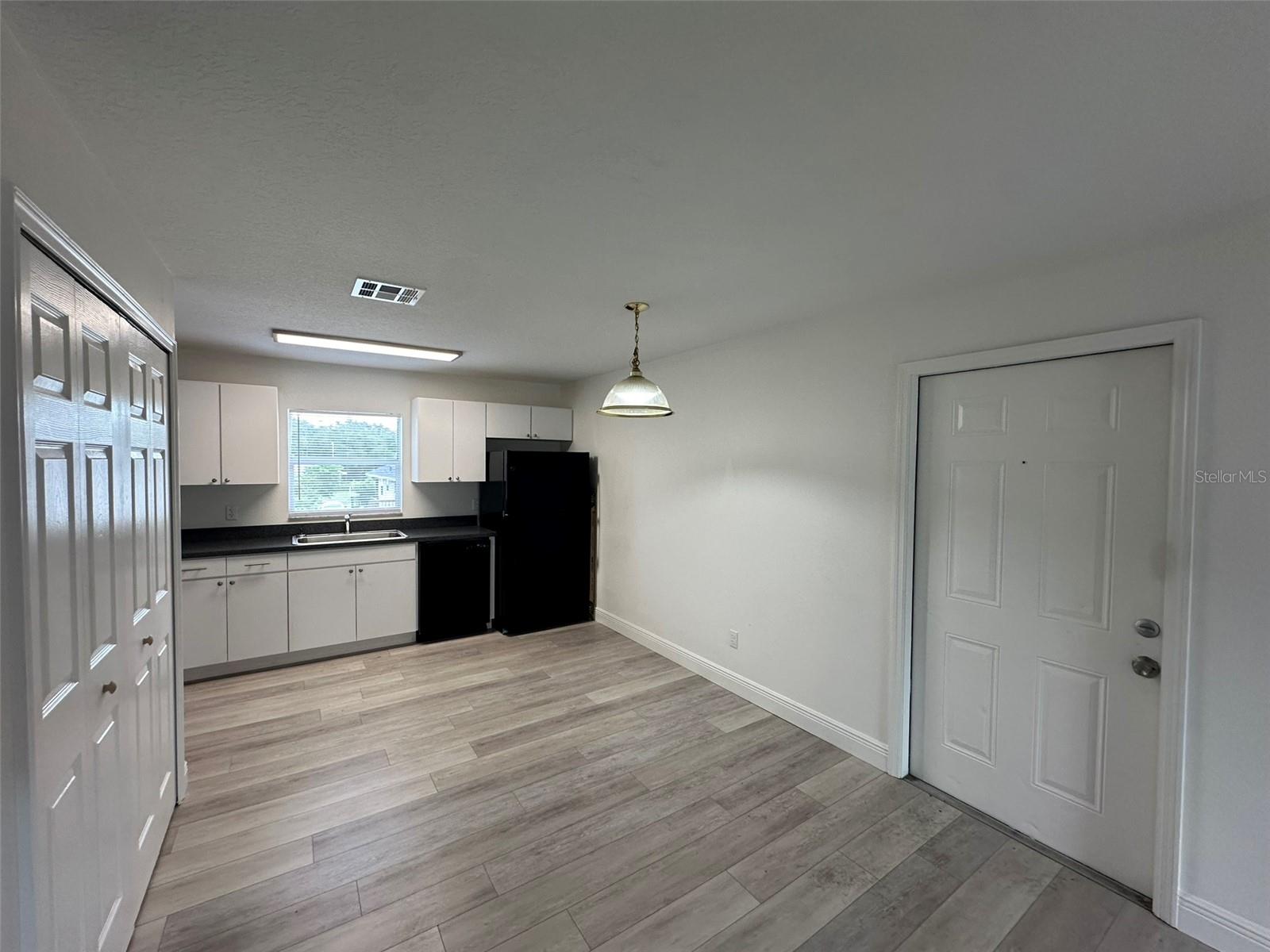3717 N 56th St #b Property Photo 13