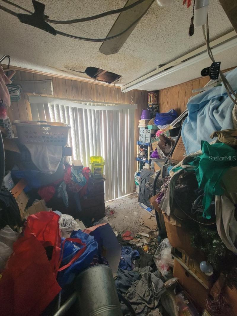 706 Oregon Ave Property Photo 2