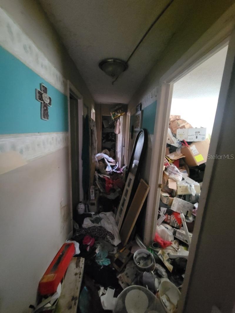 706 Oregon Ave Property Photo 4