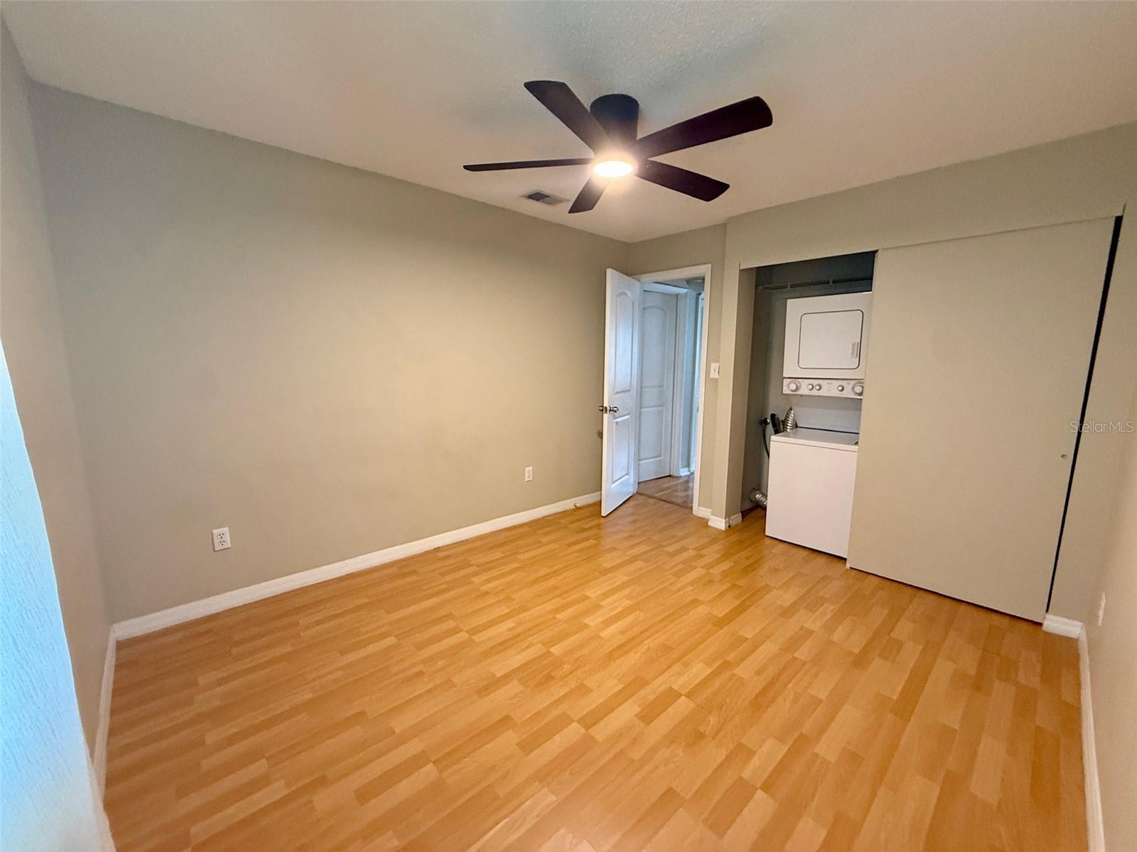 527 S Lincoln Ave #a107 Property Photo 9