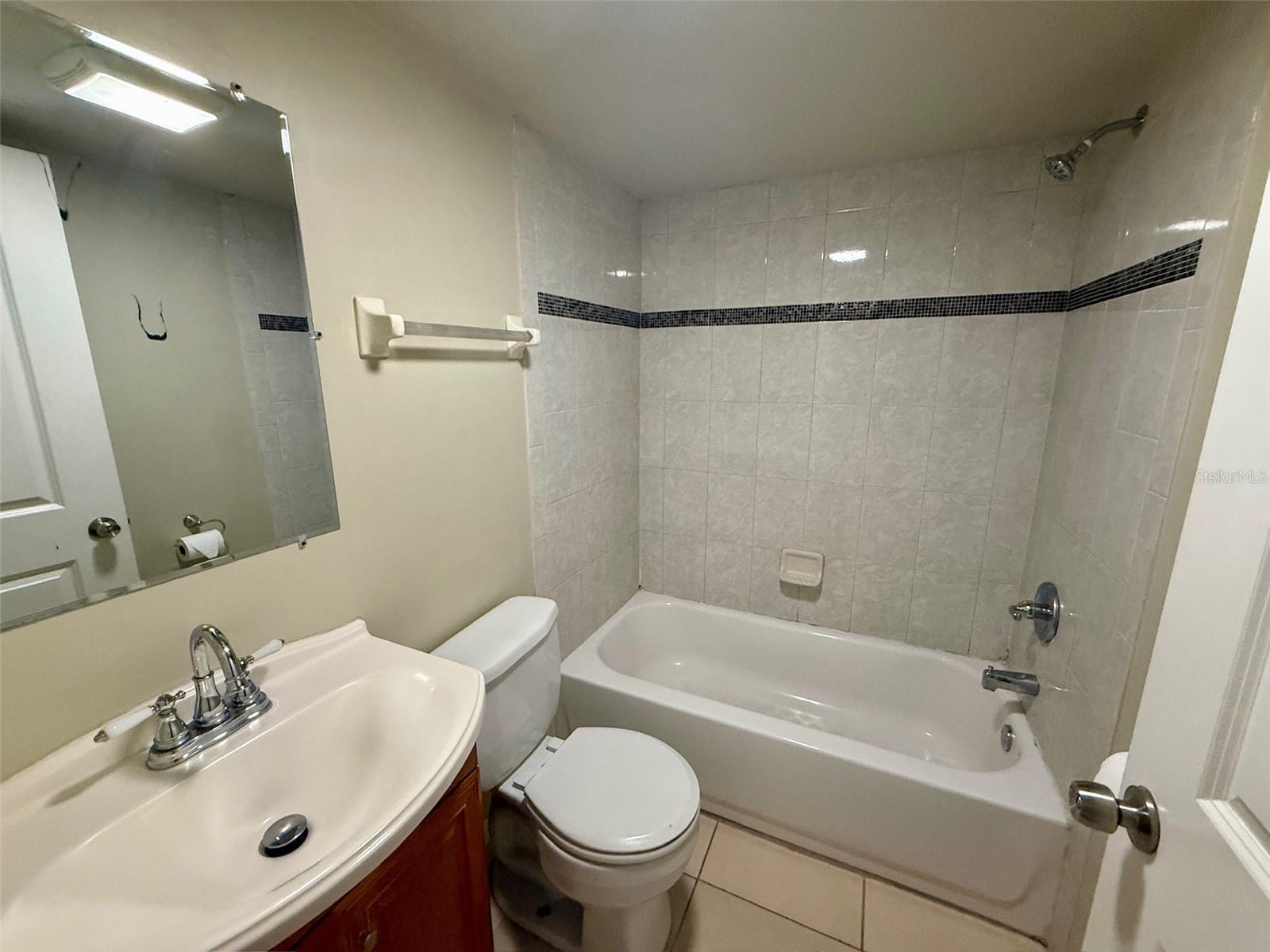 527 S Lincoln Ave #a107 Property Photo 11