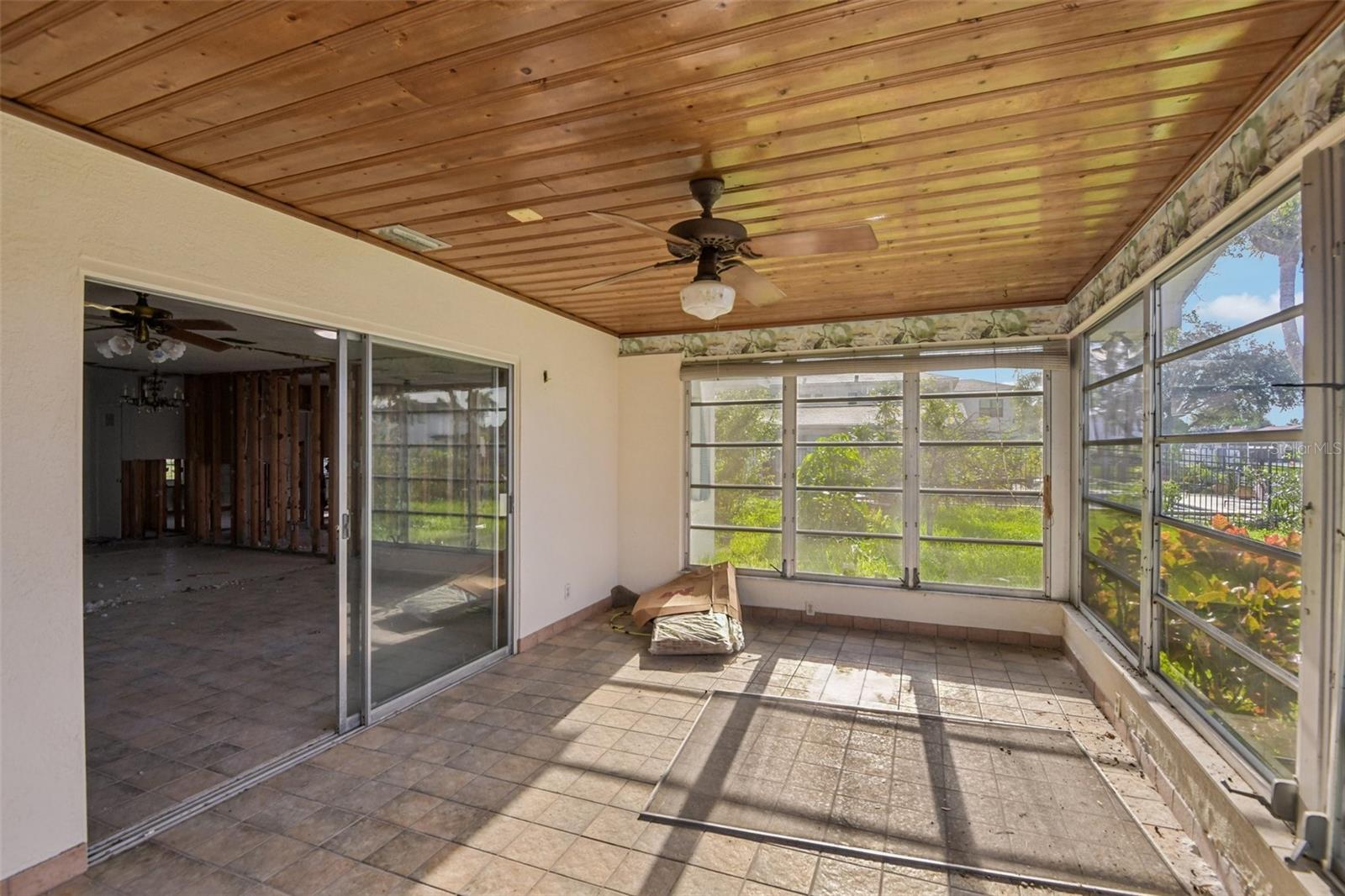 4008 Dana Shores Dr Property Photo 10