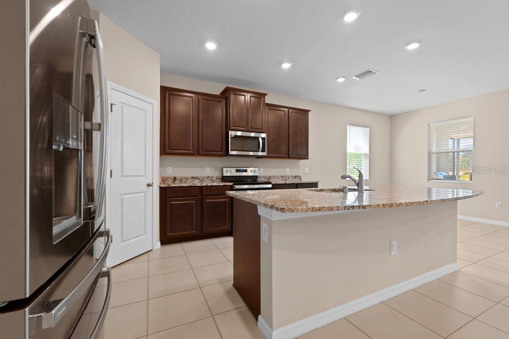 7330 Rome Ln Property Photo 19