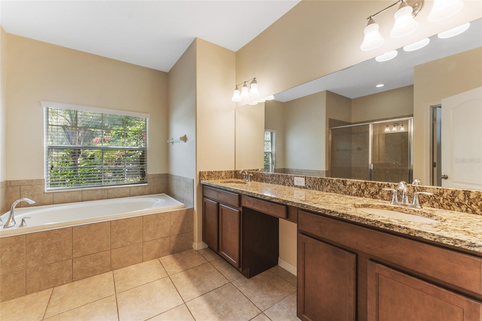 2637 Yukon Cliff Dr Property Photo 12
