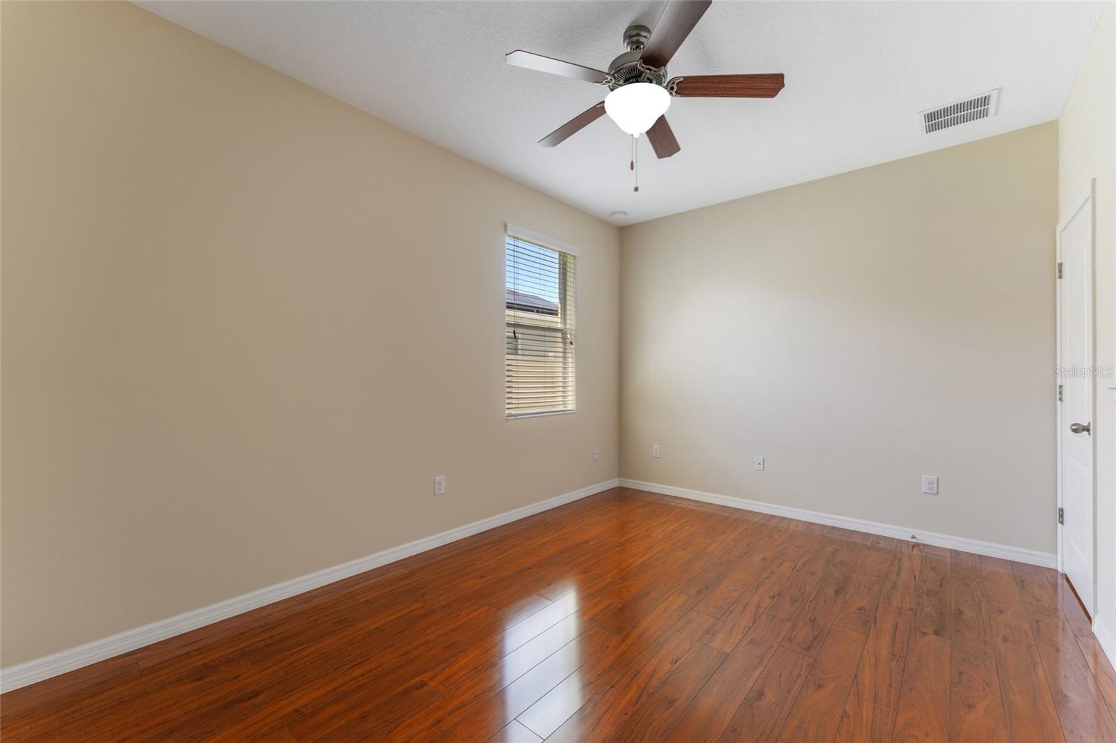 2637 Yukon Cliff Dr Property Photo 24