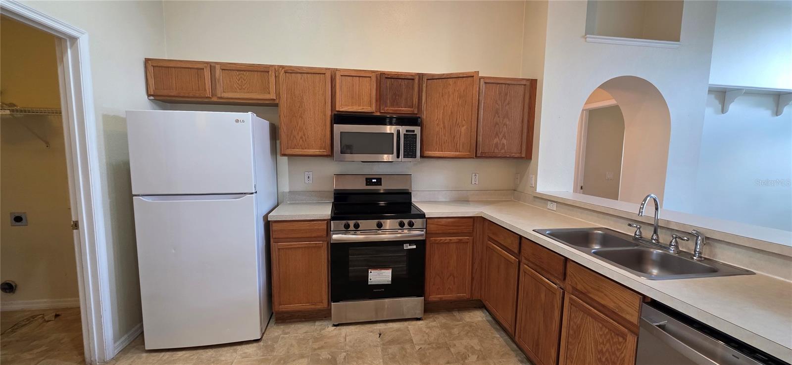 2546 Siena Way Property Photo 17
