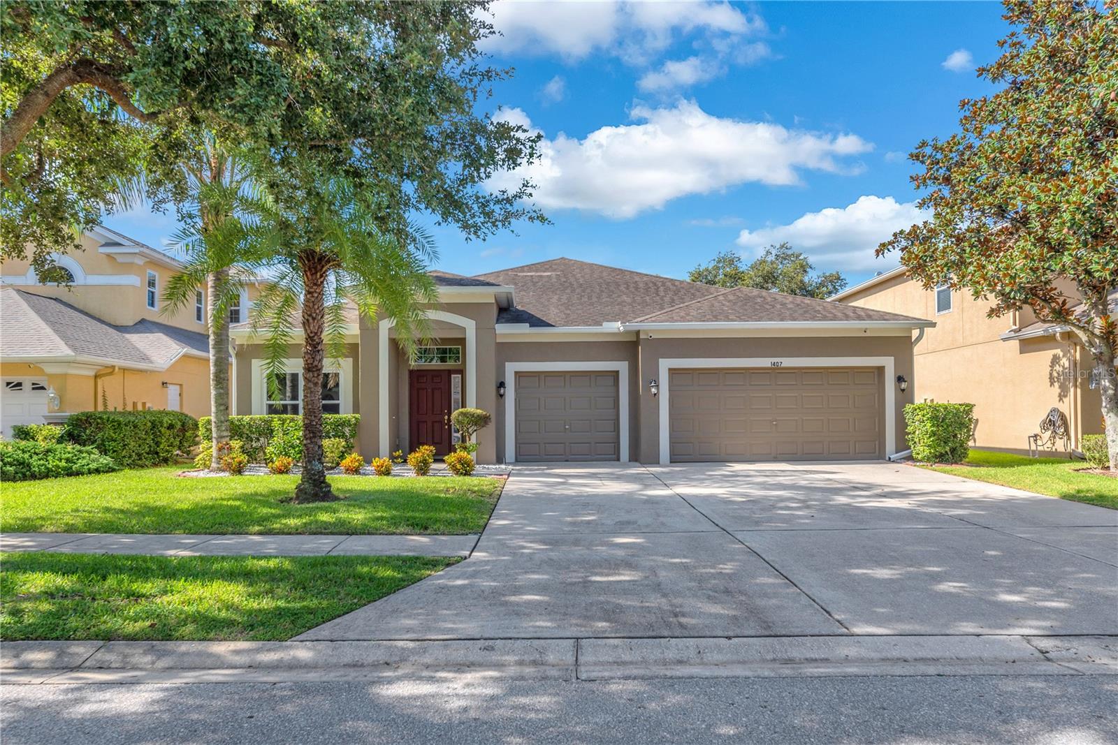 1407 RUSHGROVE CIR Property Photo 1