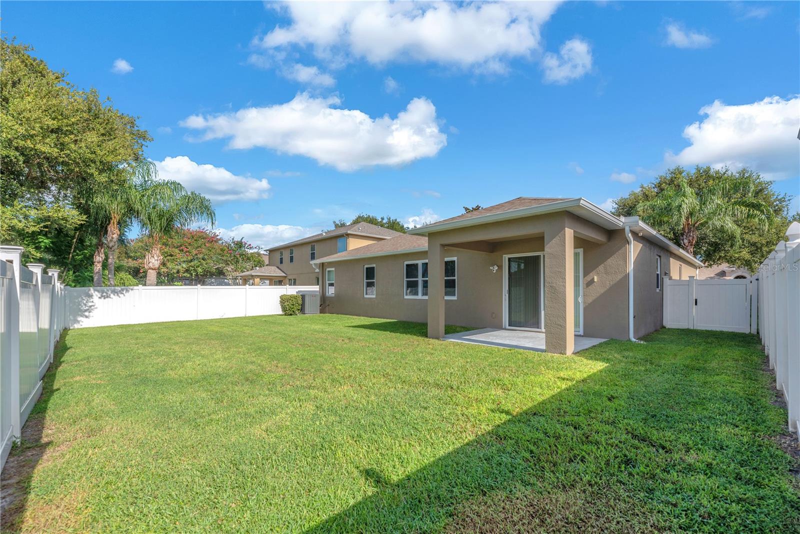 1407 Rushgrove Cir Property Photo 4
