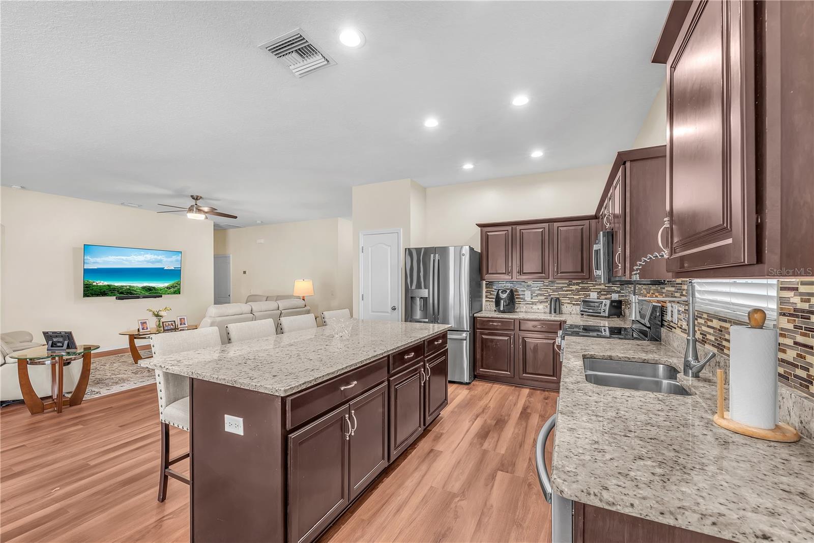 1407 Rushgrove Cir Property Photo 10