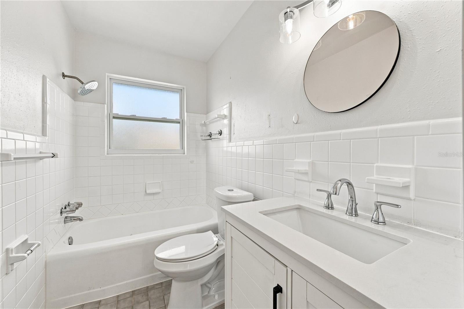 933 41st Ave Ne Property Photo 20