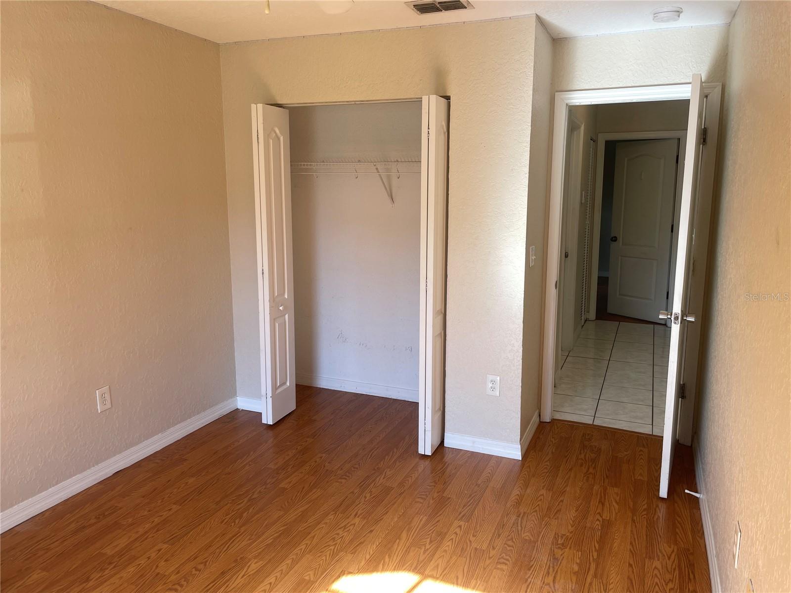 5912 Mohr Loop Property Photo 4