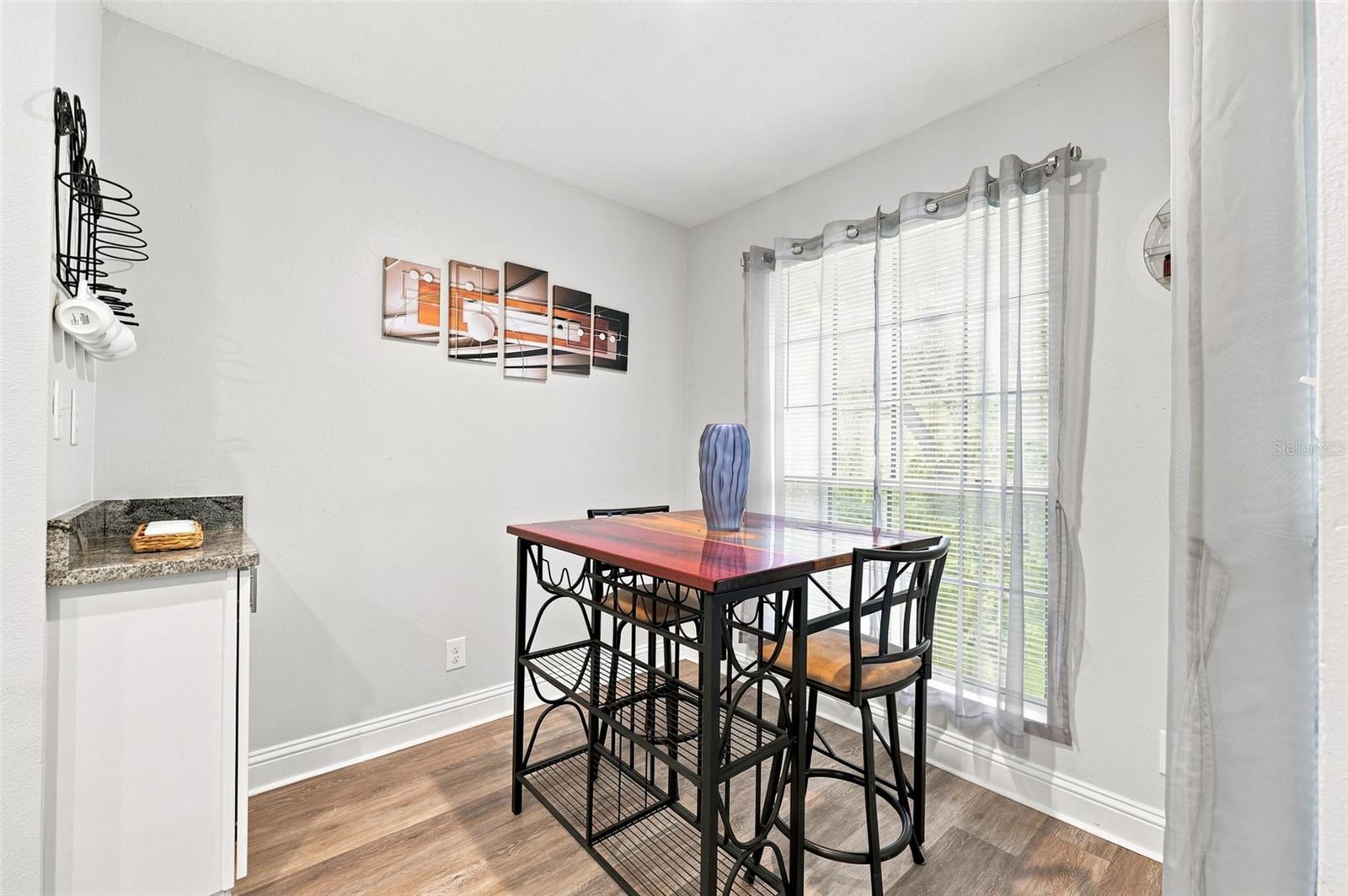 8630 Mallard Reserve Dr #203 Property Photo 8