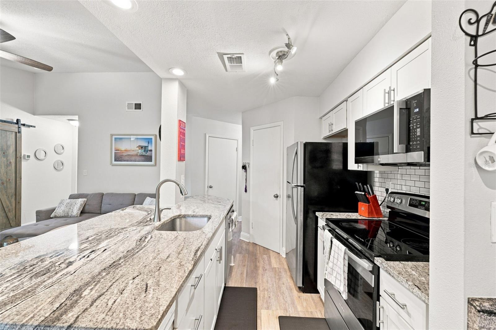 8630 Mallard Reserve Dr #203 Property Photo 14
